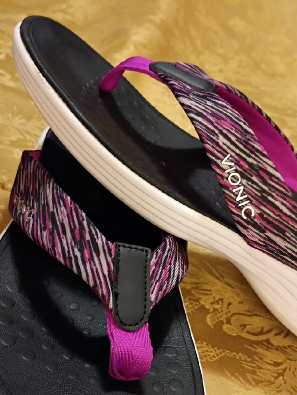 VIONIC Women’s Black & Pink Comfort Flip Flop Sandals SIZE 7.0 - Picture 10 of 10